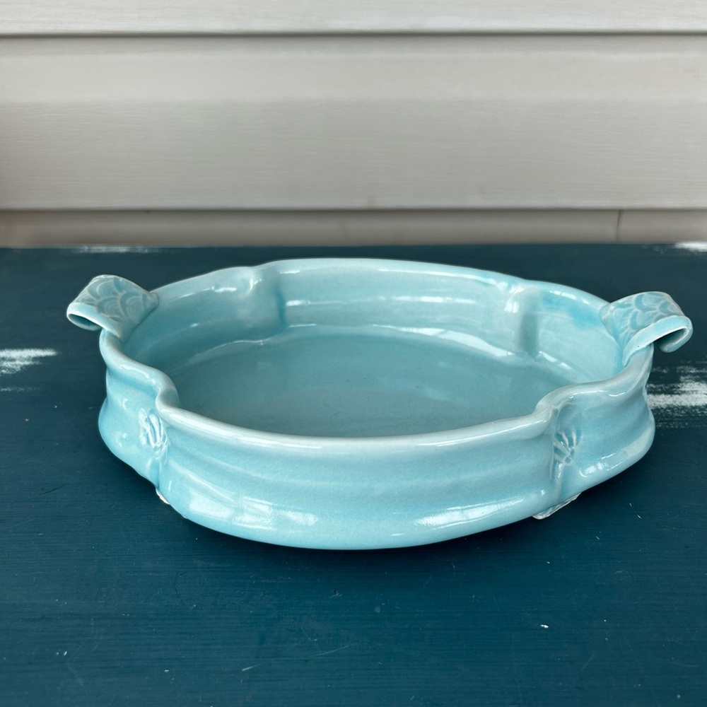 Pottery dish